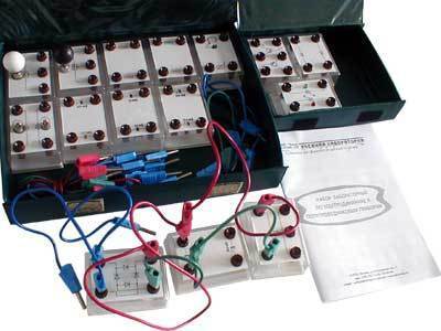 Комплект лабораторный по электродинамике и для изучения полупроводниковых приборов